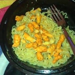 Meet your Posher, Ella